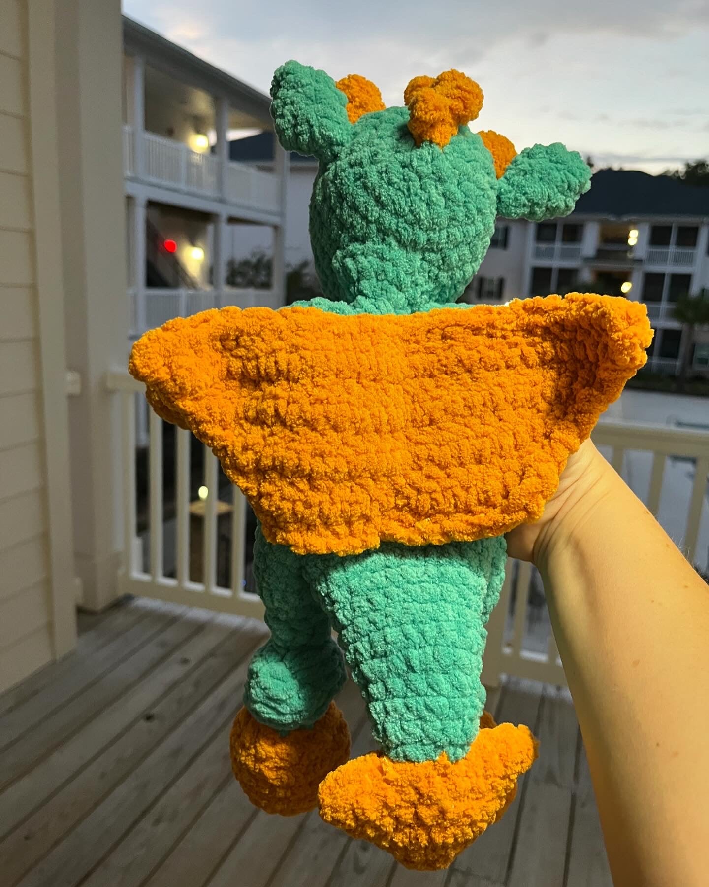 Dragon lovey